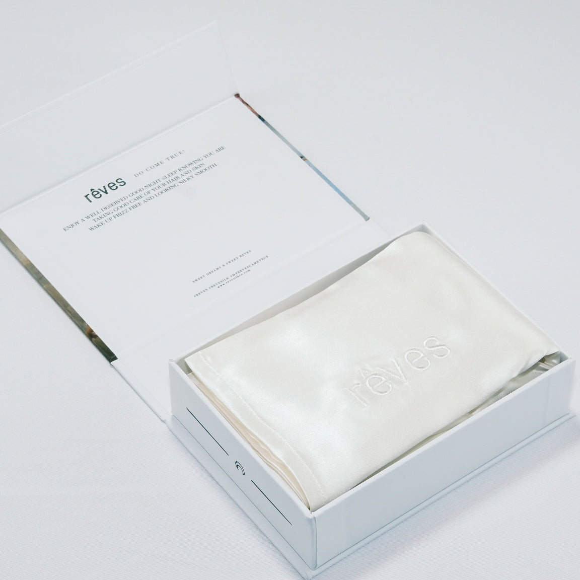 100% Mulberry Silk Pillowcase - 22 Momme Queen Size, Envelope Closure (White) (Shipping fees may apply)