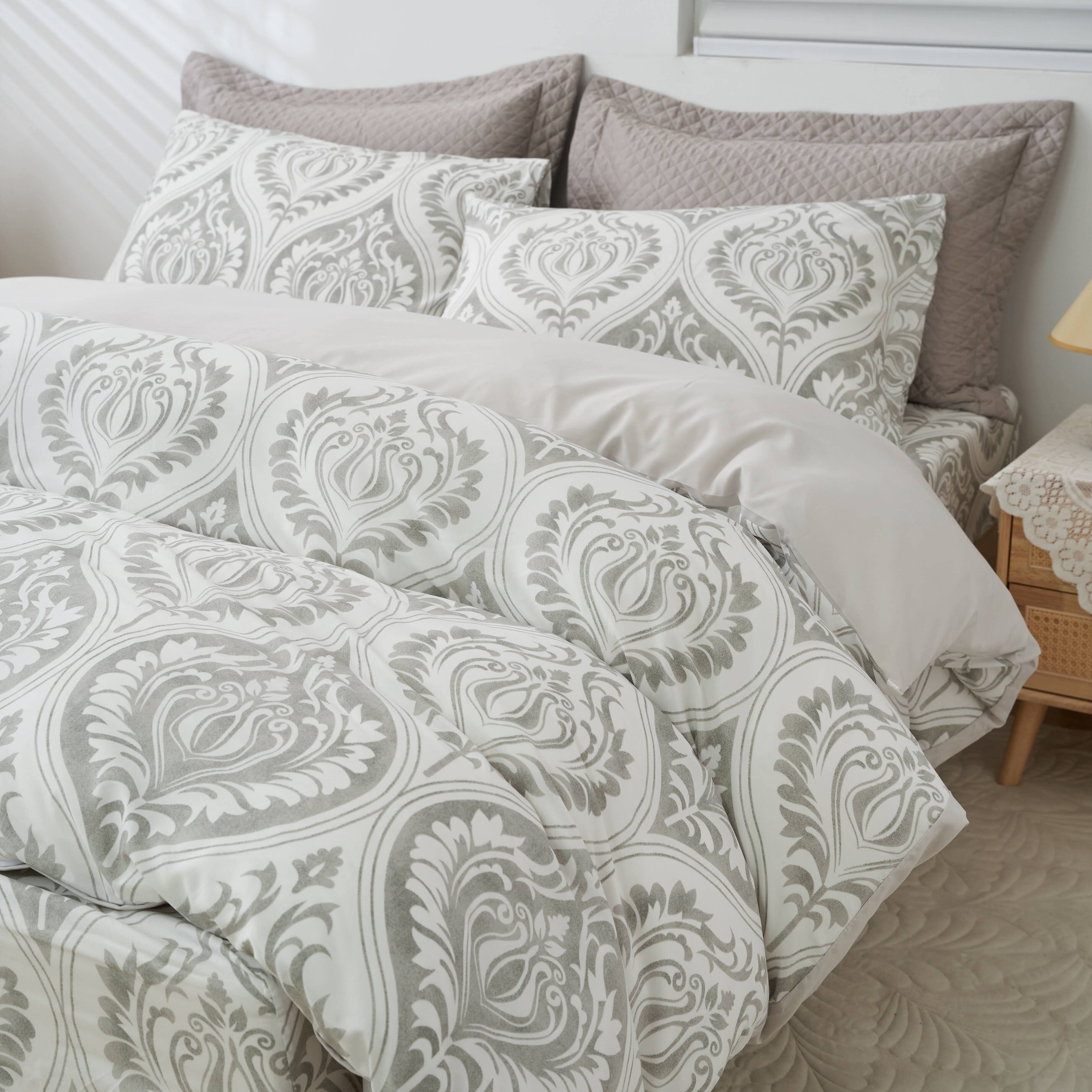 Tache Dreamy Moon Sky Ogee Damask Heather Gray White Reversible Duvet Cover With Zipper Closure