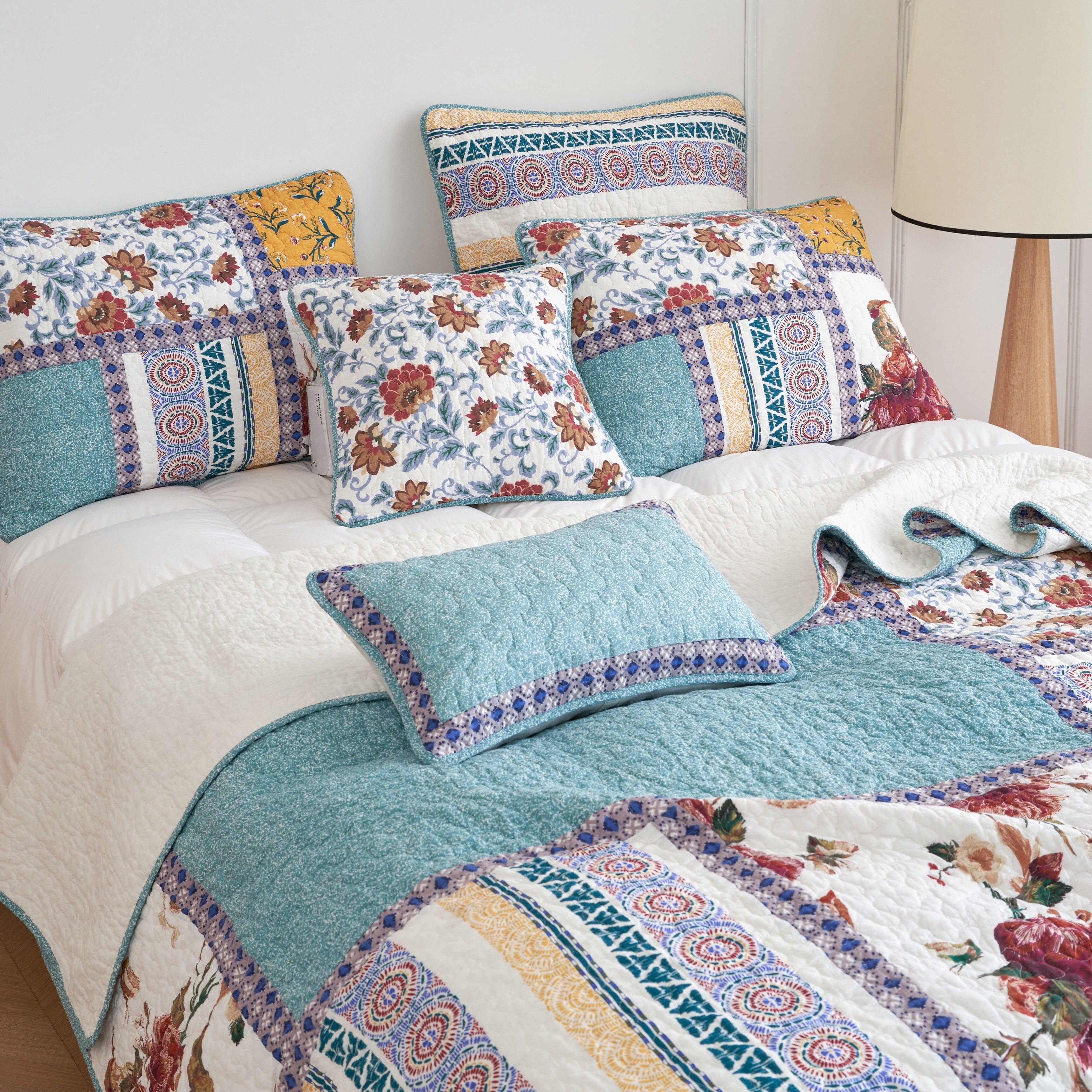 Tache Country Cottage Vintage Cotton Blue Red Old World Floral Throw Pillow Cover Cushion Covers 2-Pieces Square decorative Bed Pillow Cover Patchwork Quilt (JHW-936)