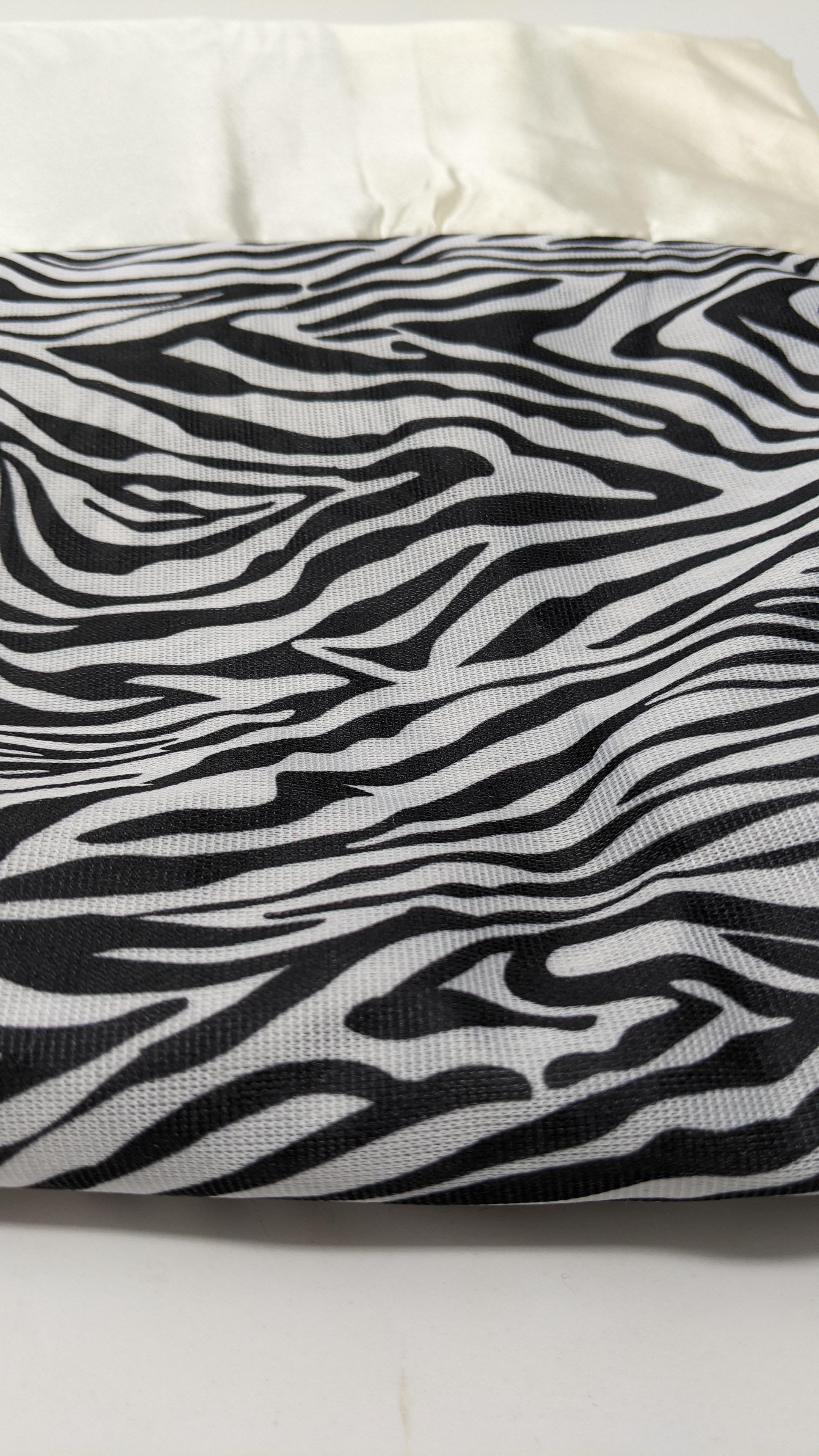 Tache Winter Moon Black Stripe Zebra Animal Print Gold Tailored Platform 14" Bed Skirt Dust Ruffle (BSK-4358L)