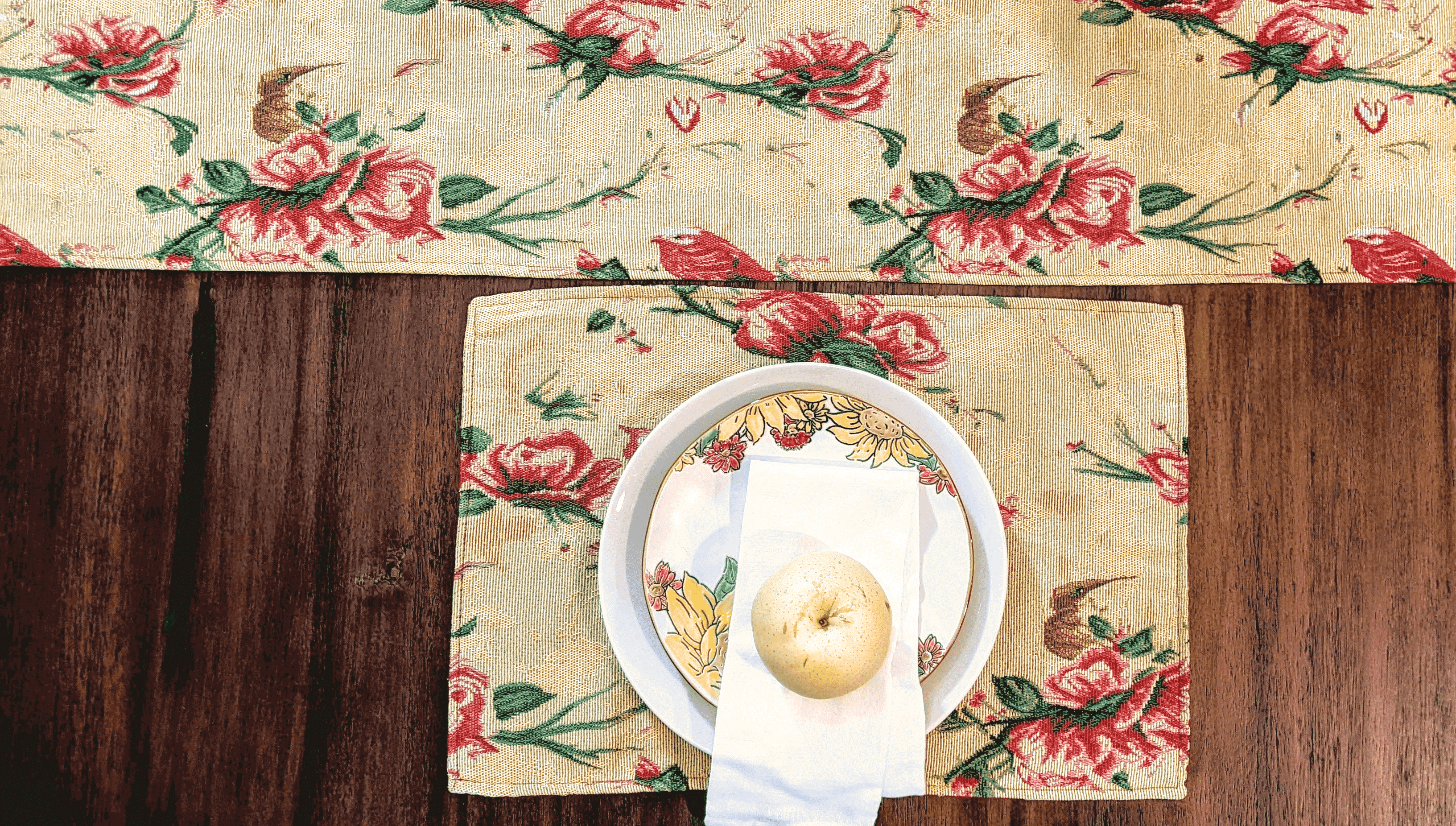 Spring Summer Floral Red Rose Flowers Hummingbirds Birds Golden Yellow Orange Kitchen decor decoration placemat table mat place mats small business online shopping mothers day gift idea