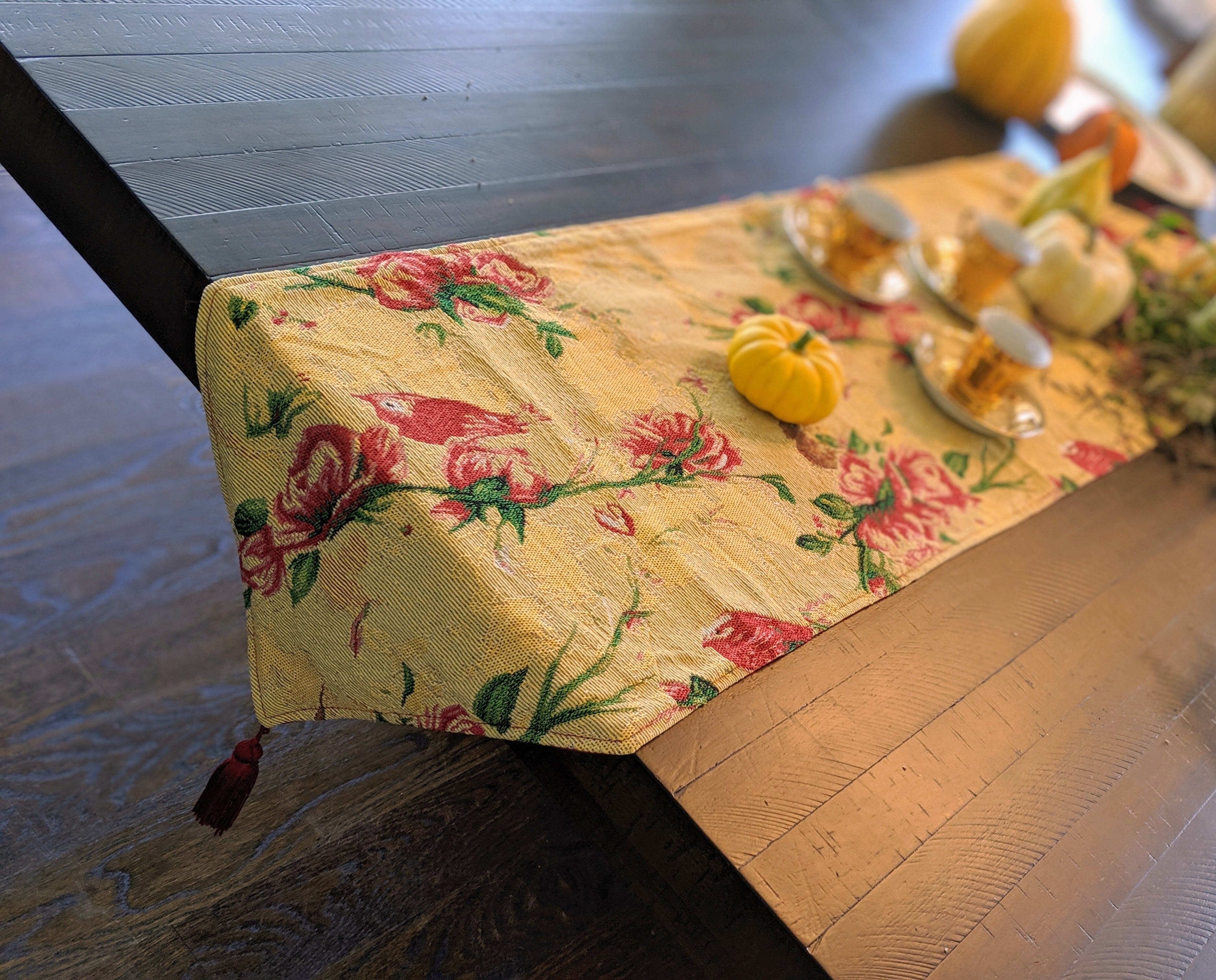 Tache Floral Red Roses Hummingbirds Golden Woven Tapestry Table Runner (18115) - Tache Home Fashion