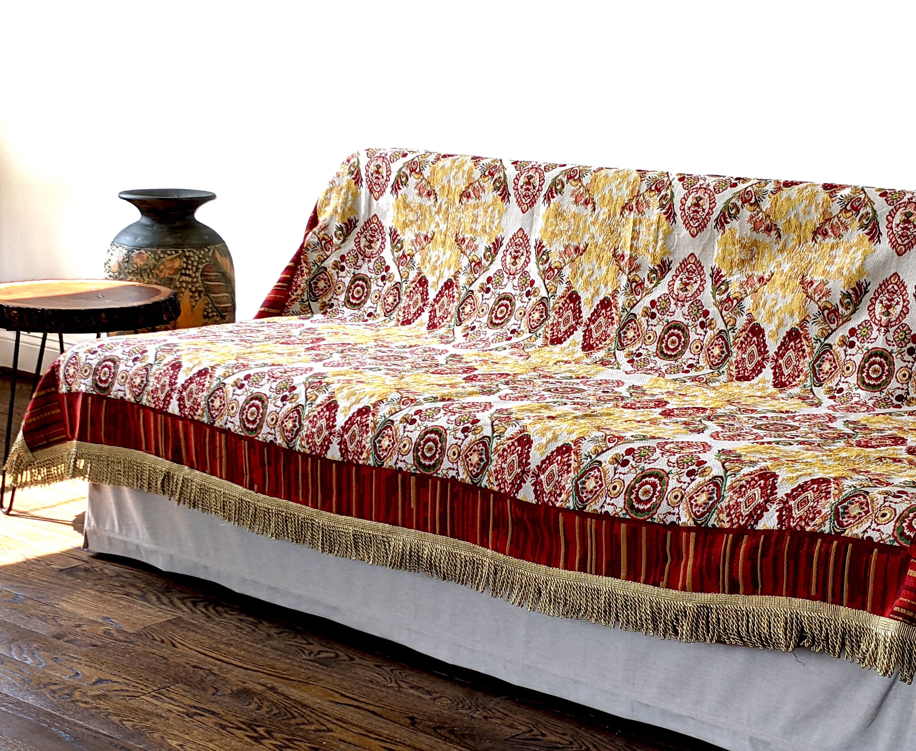 Tache Elegant Burgundy Ornate Paisley Woven Tapestry Tablecloth (18194) - Tache Home Fashion