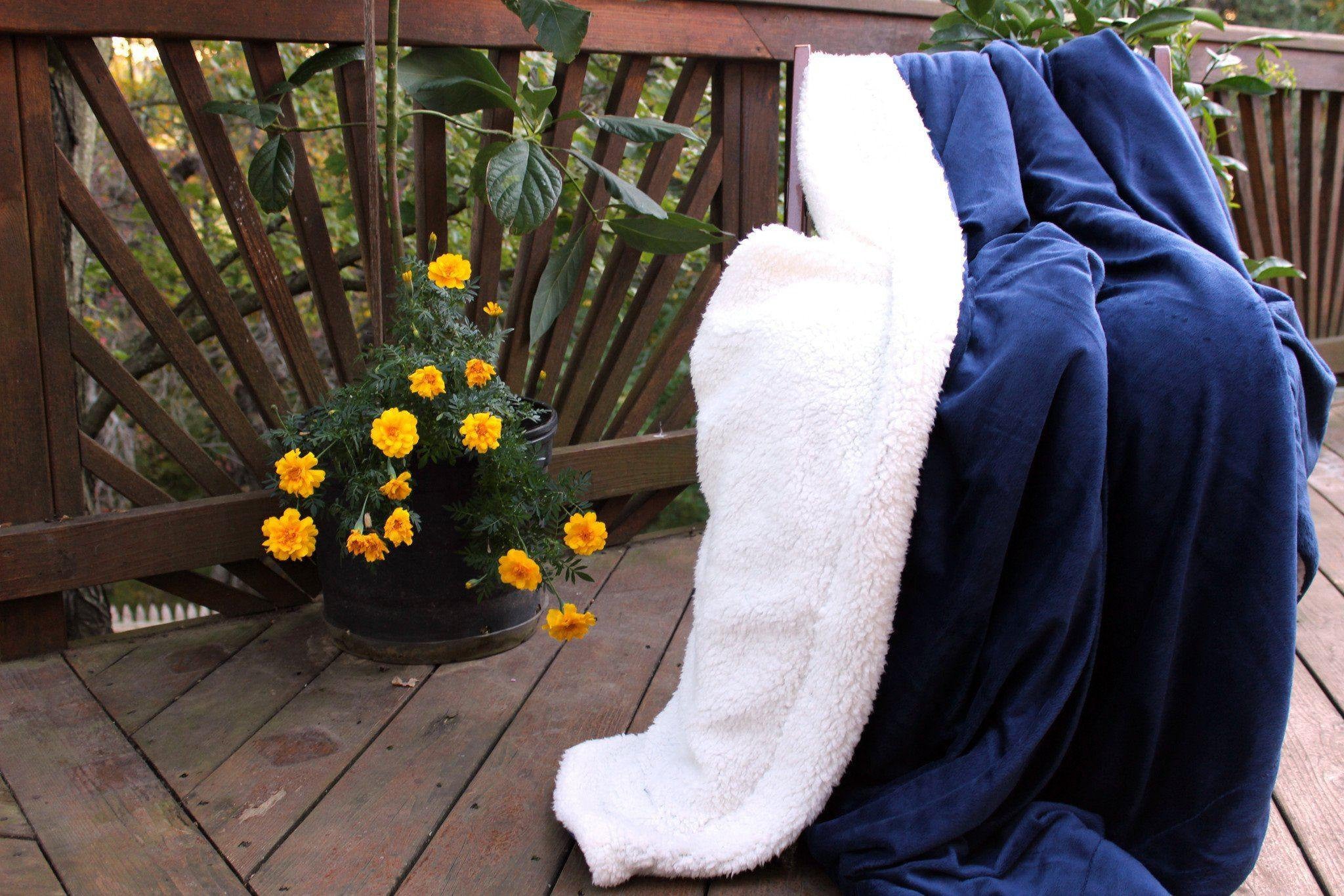 Tache Dark Navy Blue Sherpa Winter Night Micro Fleece Throw Blanket (SMF5060BL) - Tache Home Fashion