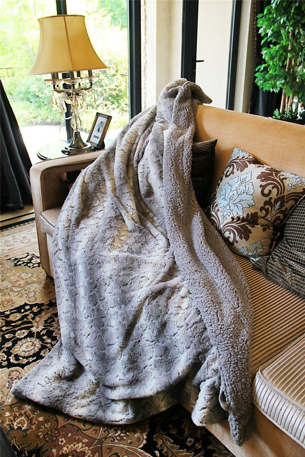 Tache Silver Snow Giraffe Faux Fur Throw Blanket (DY16) - Tache Home Fashion