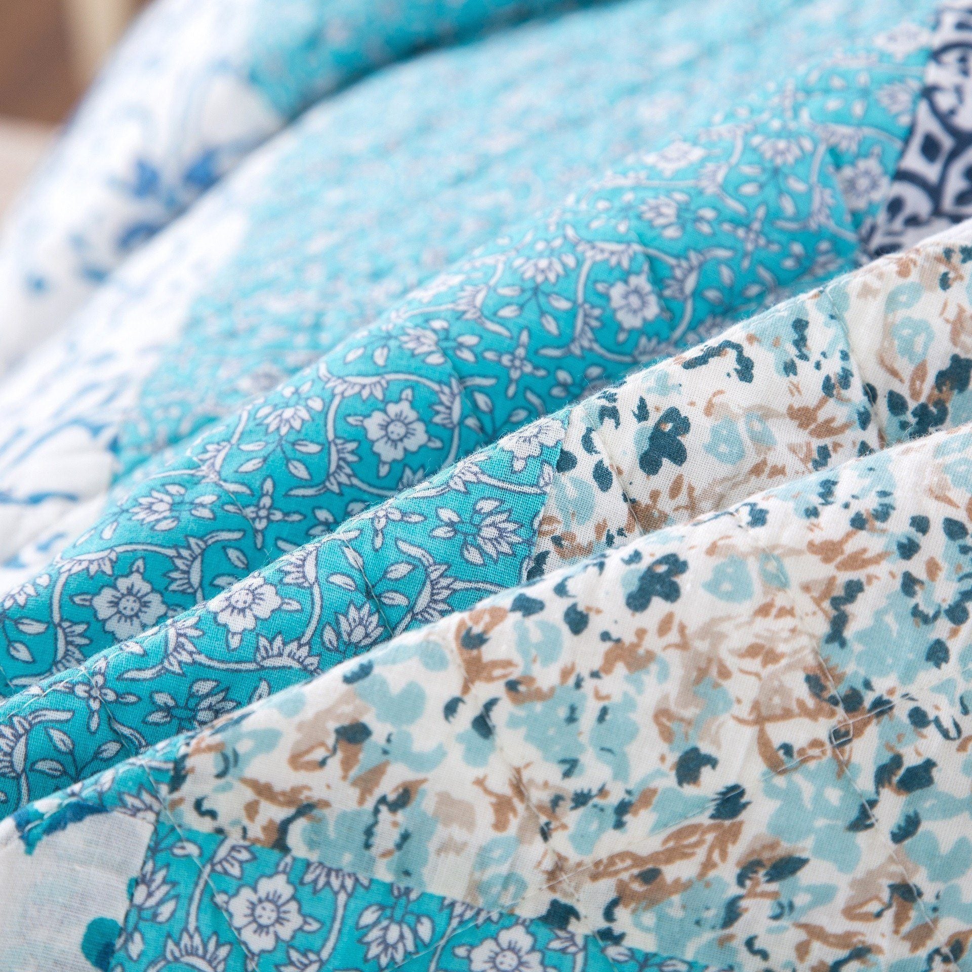 Tache cotton Floral Patchwork Blue Elegance Bedspread Coverlet Quilt Set (JHW-657) - Tache Home Fashion