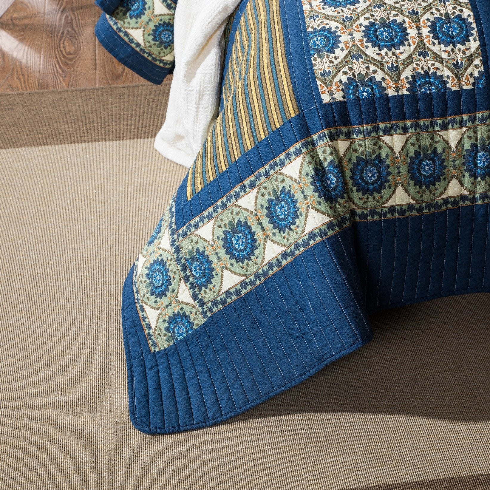 Tache 2-3 Piece Elegant Striped Forest Patchwork Quilt Vibrant Multi Color (JHW-679) - Tache Home Fashion