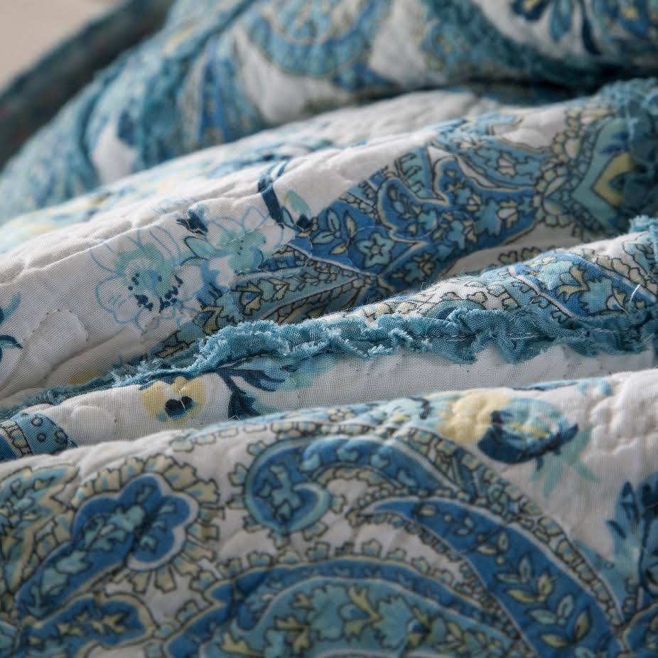 Tache Petal Dance White Blue Floral Vintage Garden Scalloped Cotton Patchwork Quilt Set (JHW-646) - Tache Home Fashion