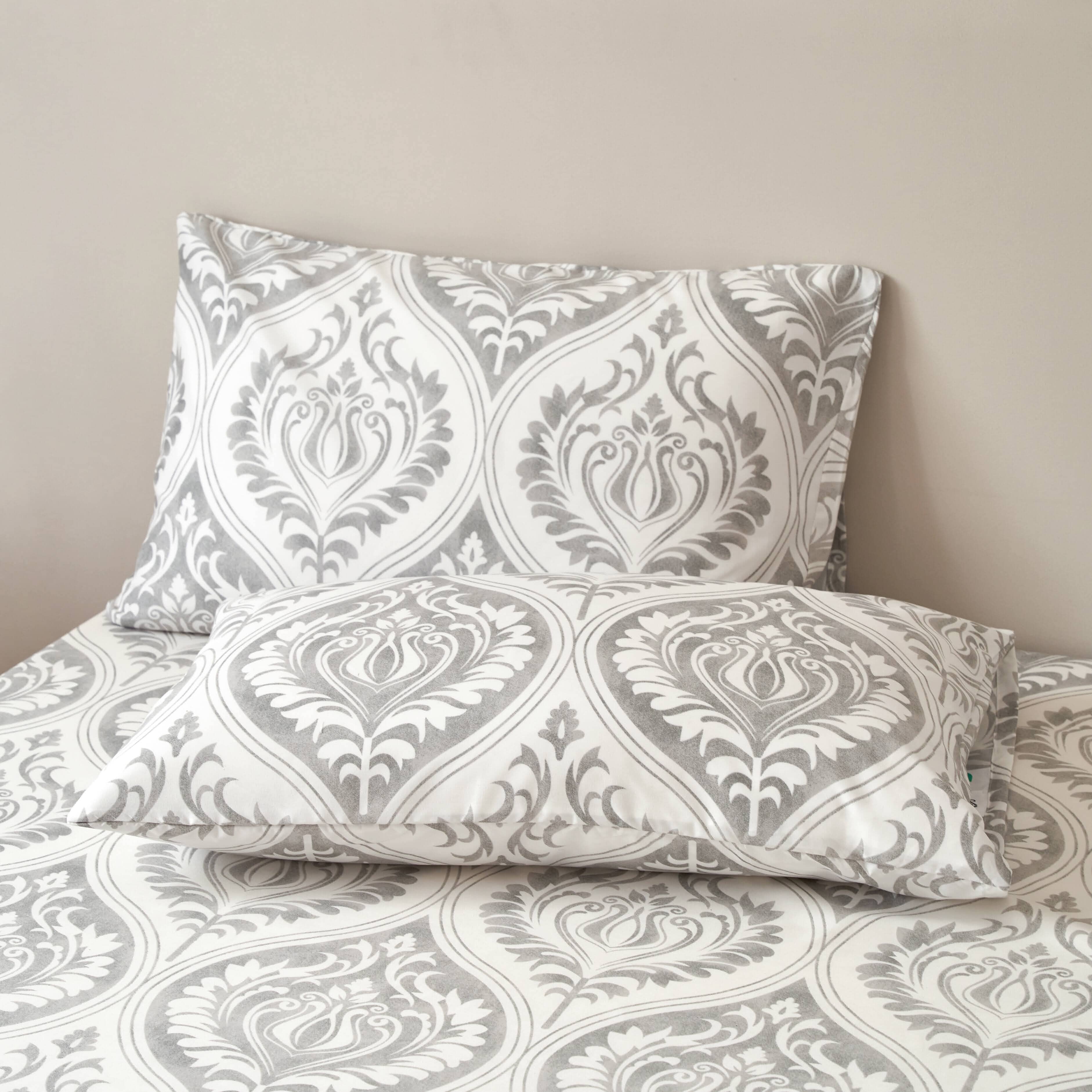 Tache Farmhouse Dreamy Moon Sky Ogee Damask White Heather Gray  Bed Sheet Set Super Soft, Wrinkle Resistance, Lightweight Top Sheet, Flat Sheet, Fitted Sheet, Bedsheet