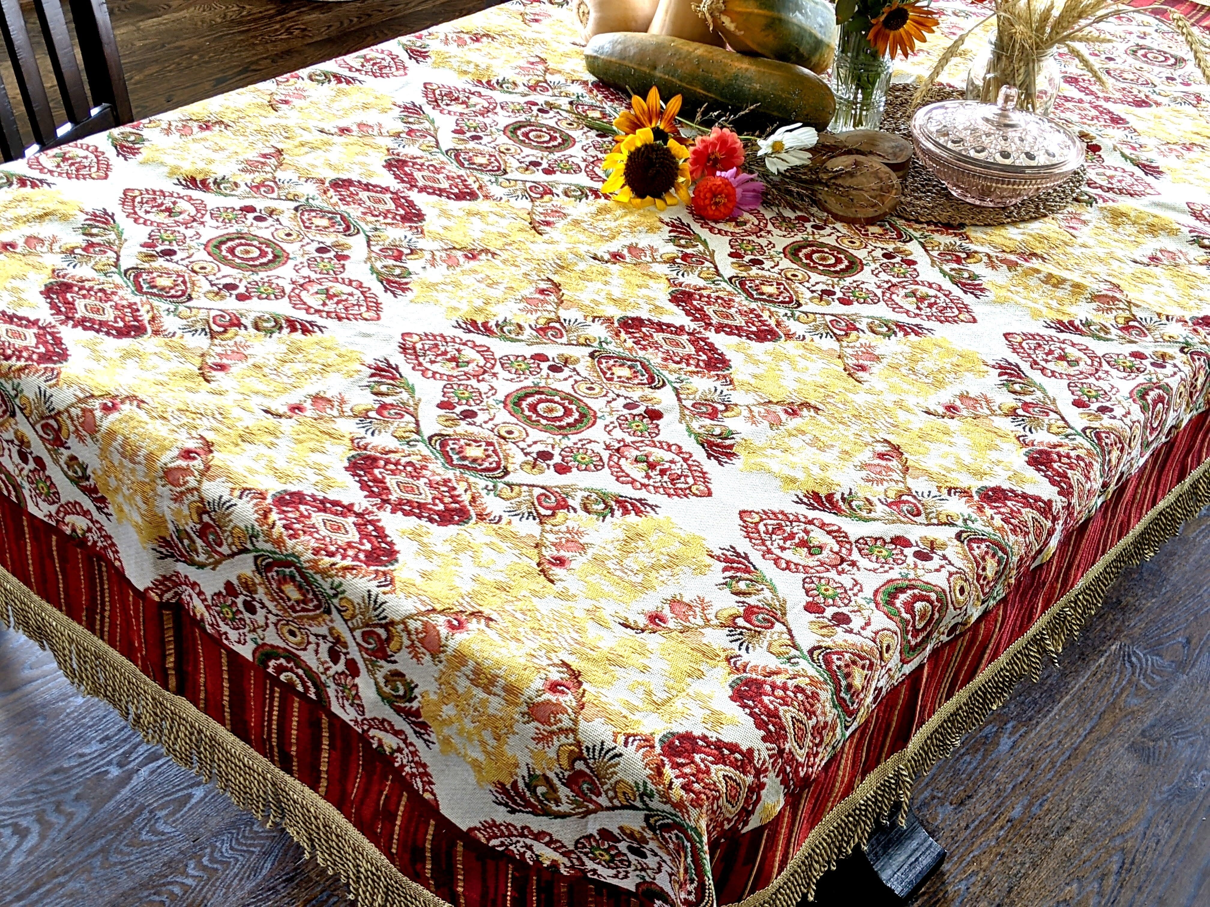 Tache Elegant Burgundy Ornate Paisley Woven Tapestry Tablecloth (18194) - Tache Home Fashion