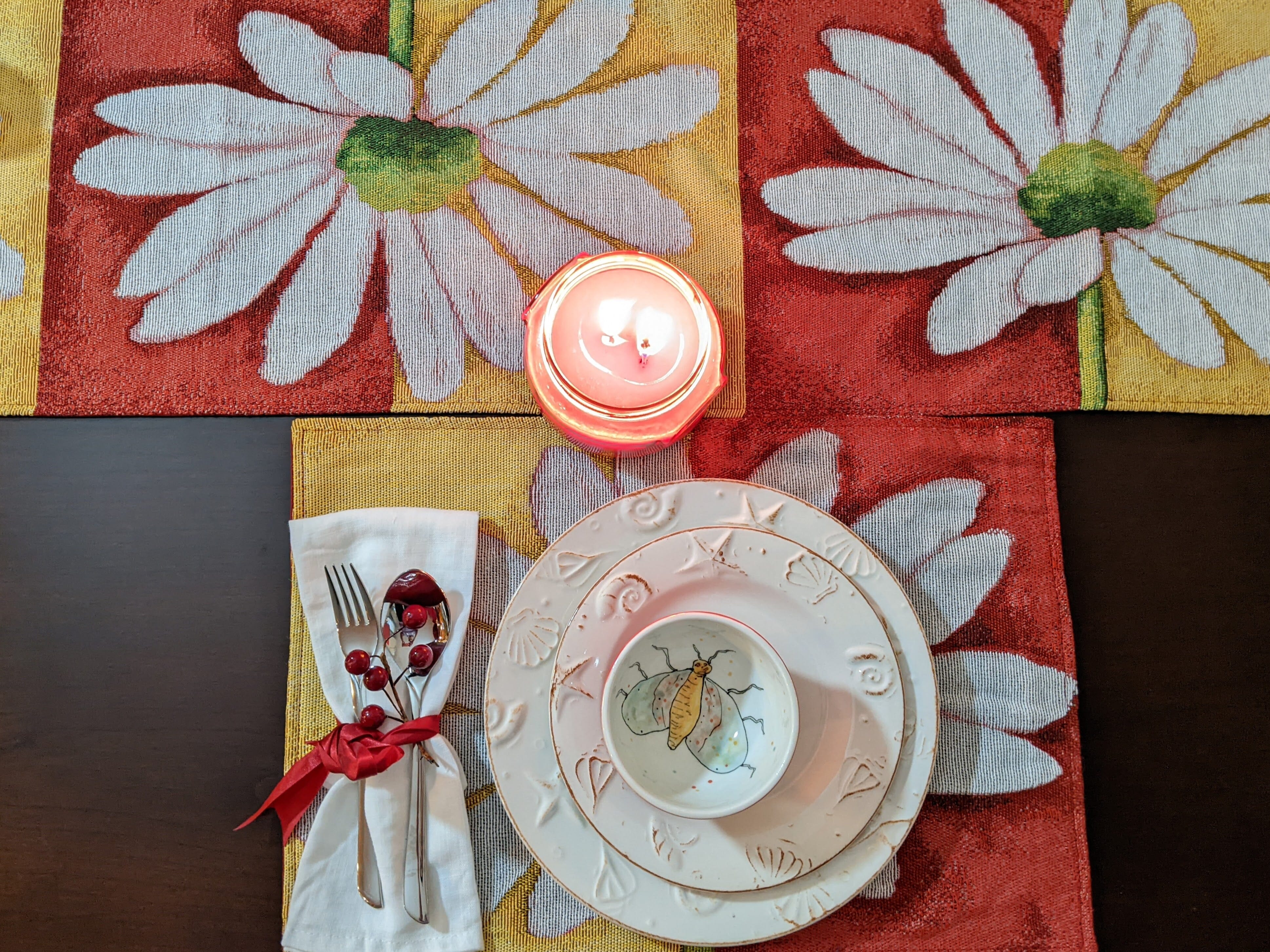 Tache Daisy Loves Me Not Floral Red & Yellow Tapestry Placemat Set of 4 (9046) - Tache Home Fashion