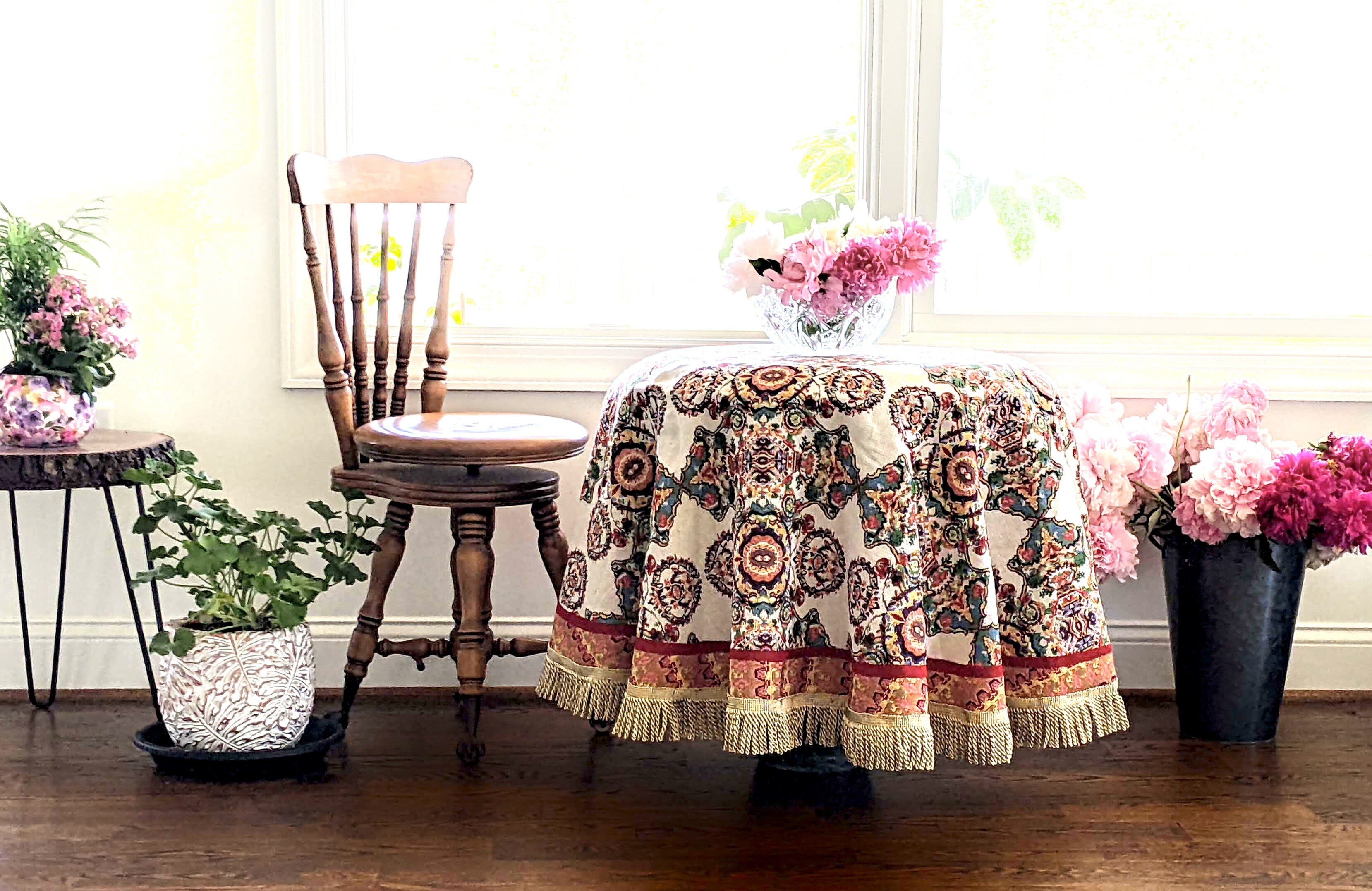 Tache Elegant Ivory Colorful Ornate Paisley Woven Tapestry Tablecloth (18193) - Tache Home Fashion