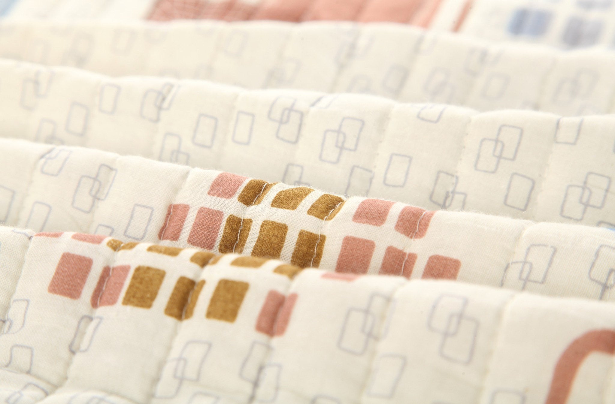 Tache Cotton Ivory Geometric Scalloped Cubic Squares Bedspread Set (DSW009) - Tache Home Fashion