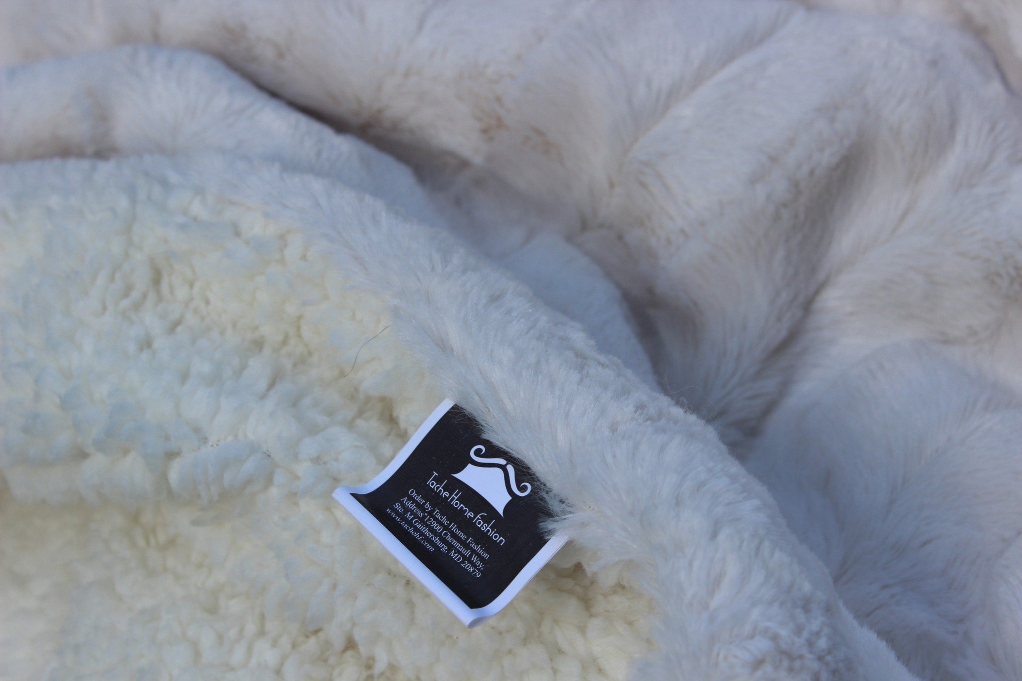 Tache White Ivory Polar Faux Fur with Sherpa Throw Blanket - Tache Home Fashion