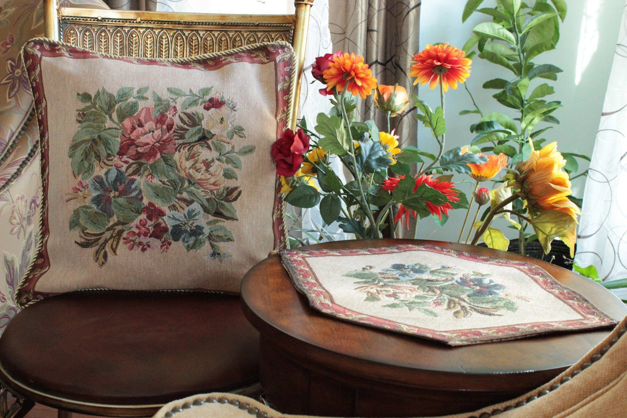 Tache 18 x18 Inch Festive Red Yuletide Blooms Cushion Covers ( TADB3098CC-B-4545 ) - Tache Home Fashion