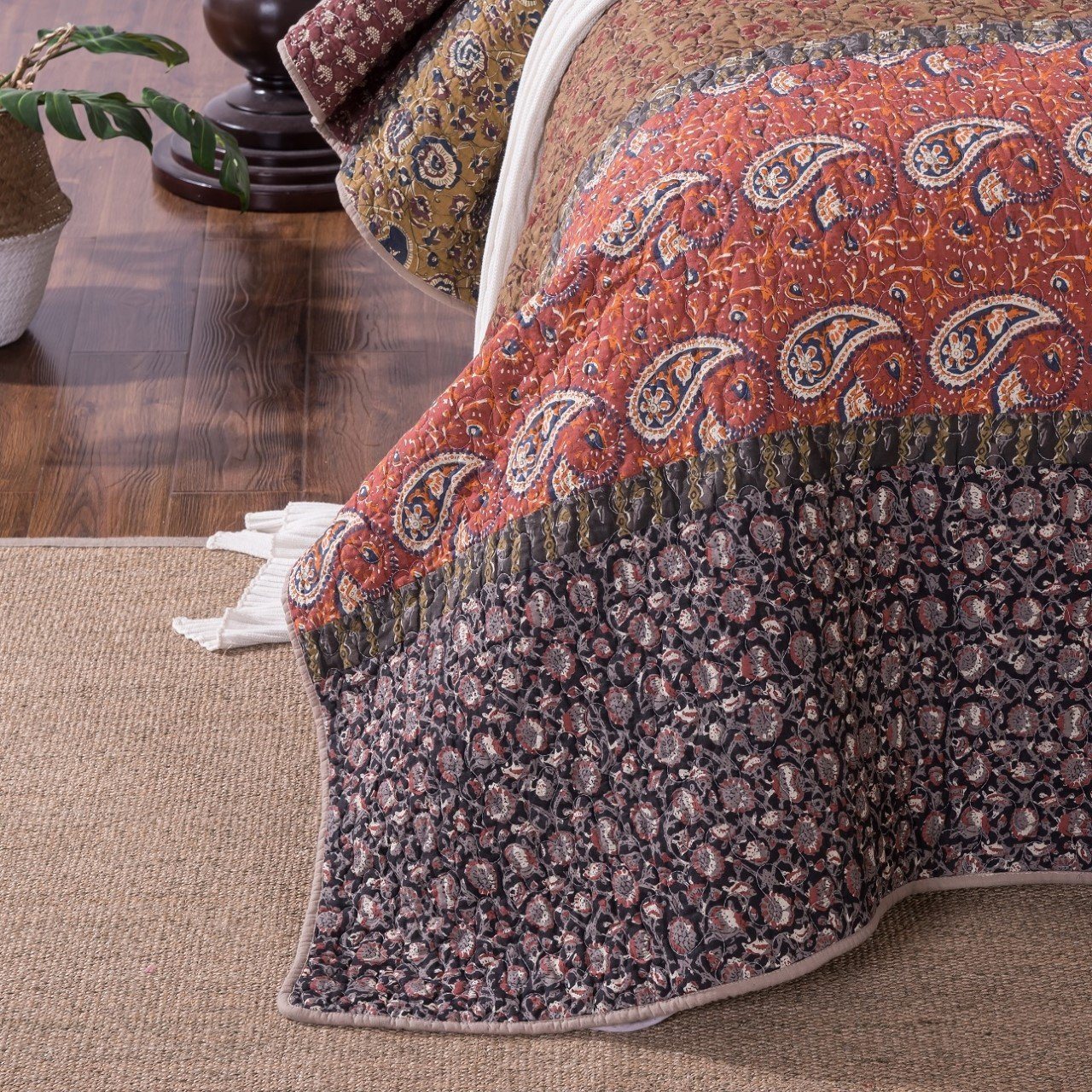 Tache Sunset Blooms Floral Patchwork Cotton Multi color Bedspread Quilt Set (JHW-825) - Tache Home Fashion